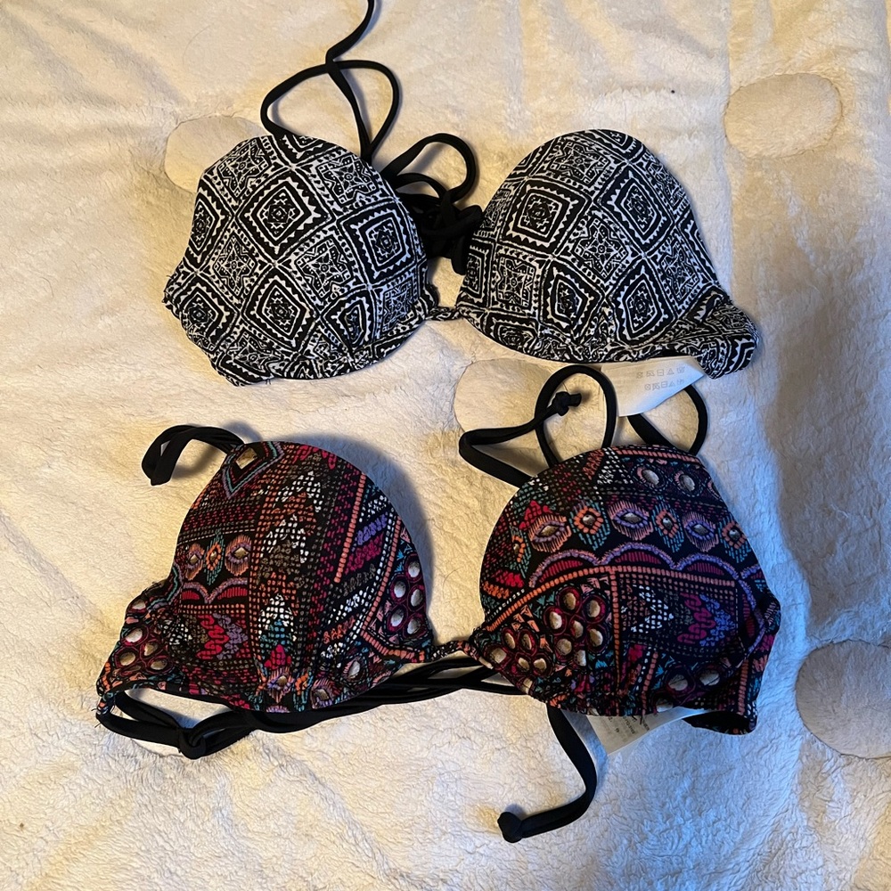 ⭐️Hollister push up bathing suit tops size xs ⭐️